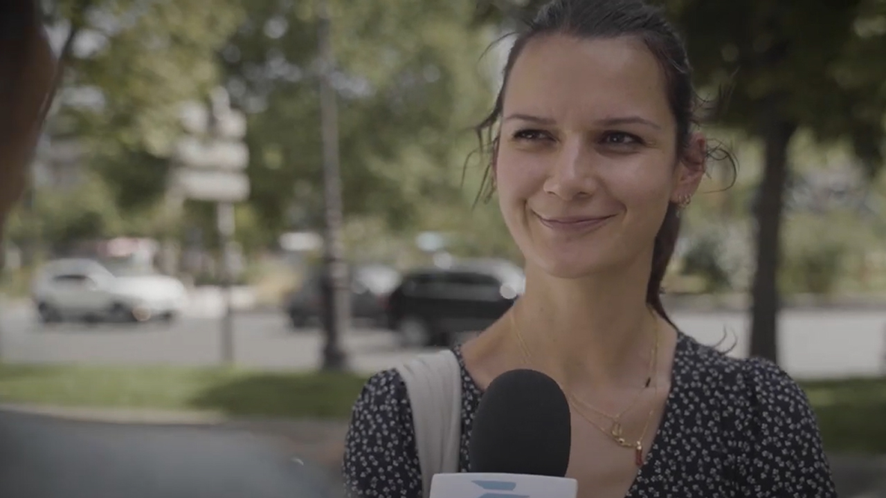 Parlons mobilité : micro-trottoir avec Alice Vachet (@alicevcht) - Sur la  route de vos projets - La Banque Postale
